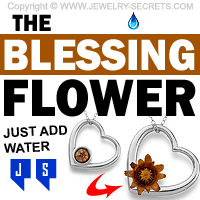 The Blessing Flower Pendant The Blessing Flower Pendant
